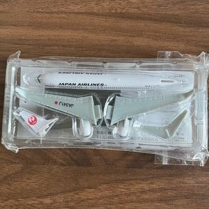 Japan Airlines Kids East Assemble Mini Airplane Toy  New